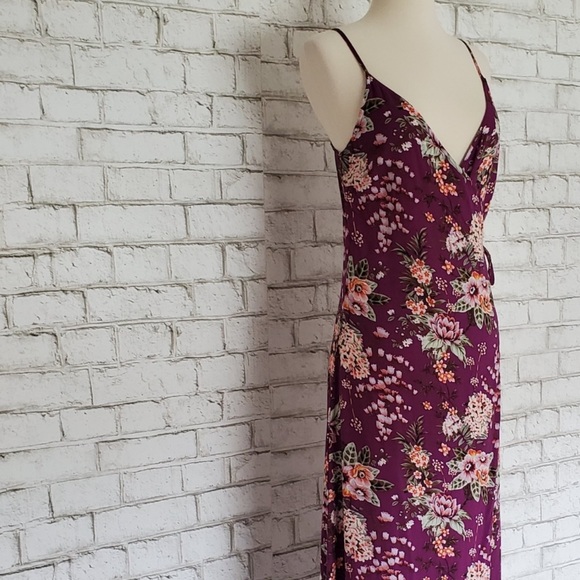 Gianni Bini Dresses Purple Floral Wrap/Tie Midi Dress - Picture 6 of 14